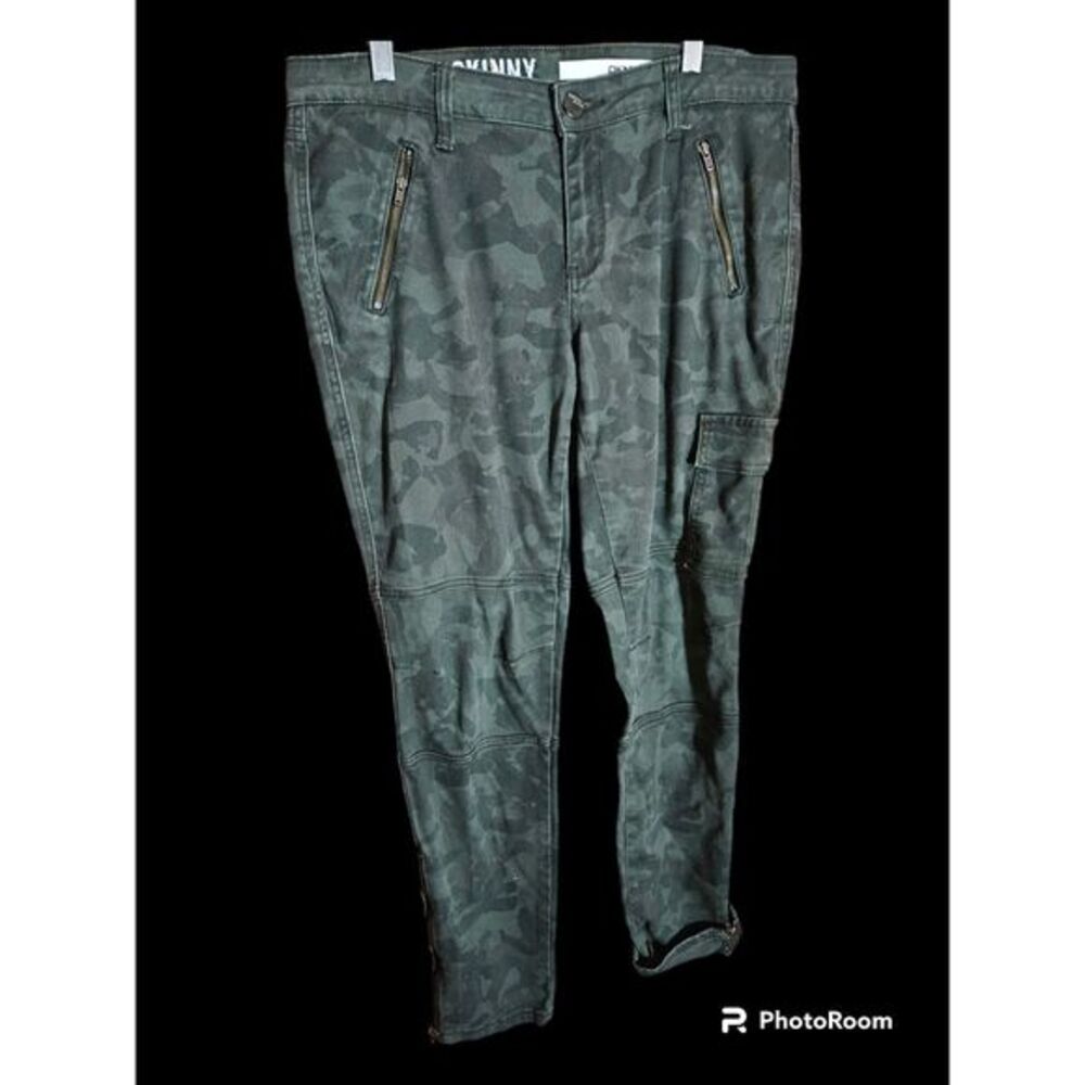 DKNY Jeans Ludlow Skinny Camo Cargo Pants Zip Ankles Women's‎ Size 8